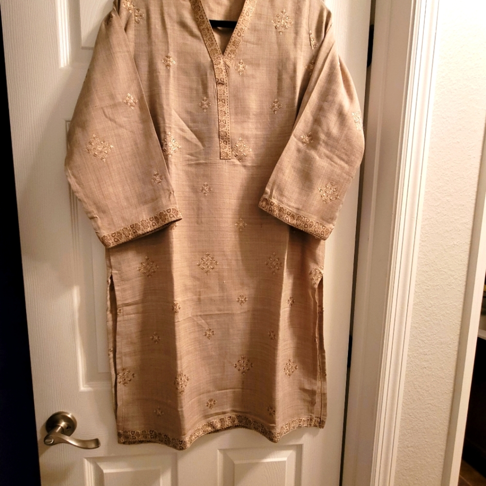 Pakistani pashmina kurta